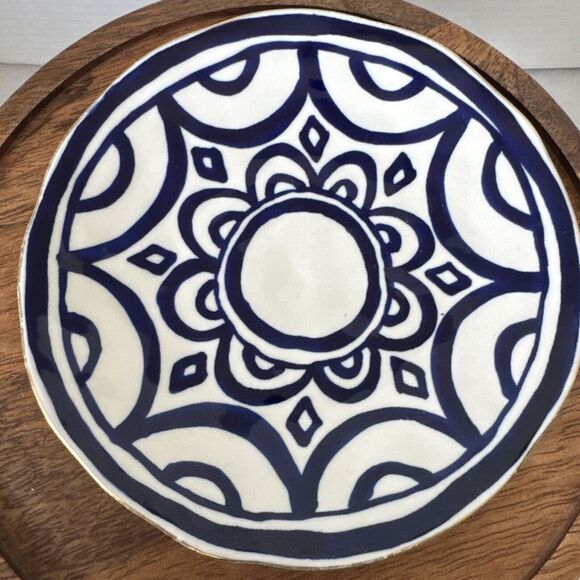 Set Of 2 Hand Painted 6.25” Blue And White Plate/Trinket Dishes Gold Rims - Picture 16 of 16